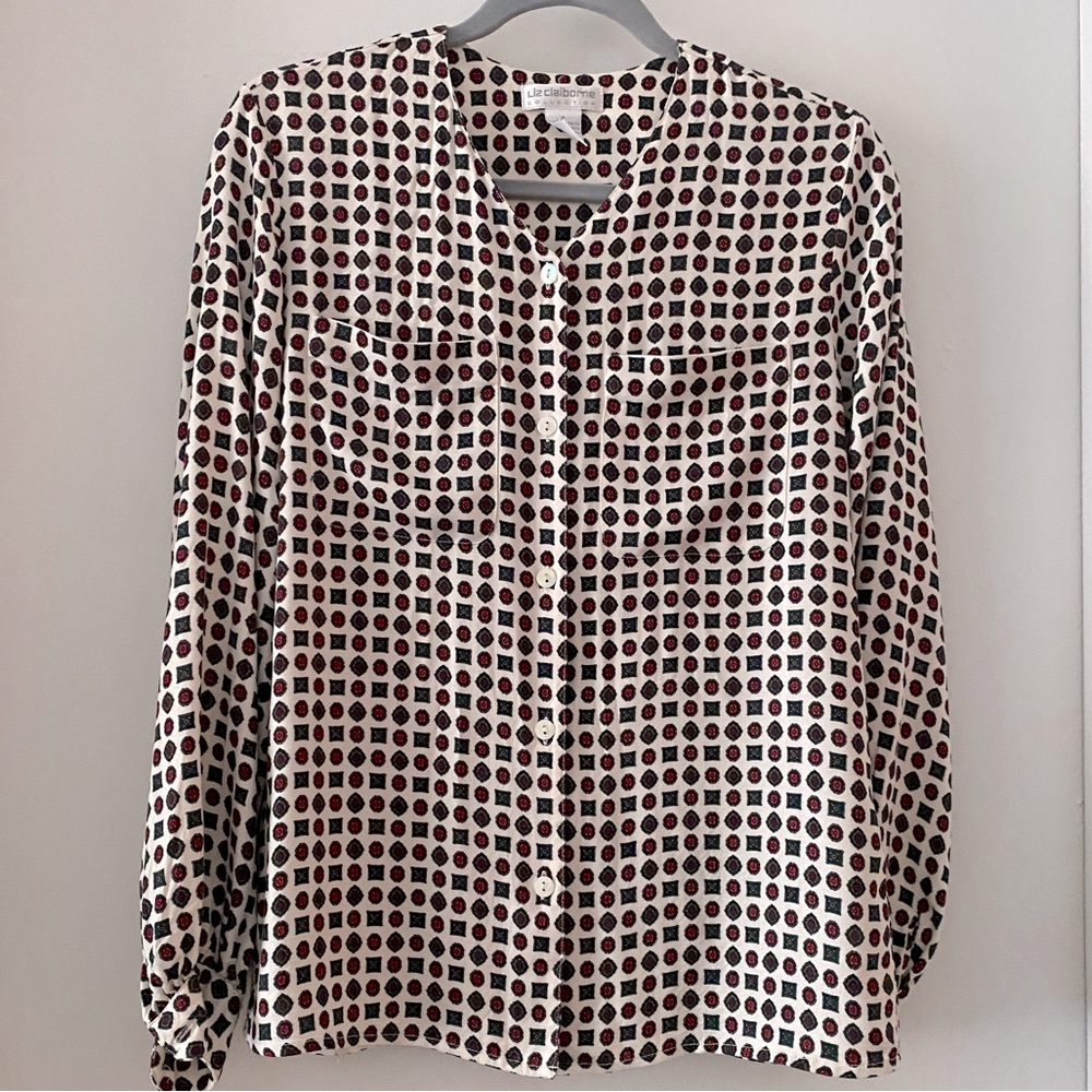 ❤️ Liz Claiborne Button Up Blouse ❤️